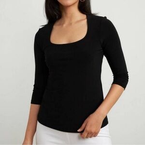 Joseph Ribkoff SCOOP NECK
FITTED in BLACK Size 8 Black Women's Top